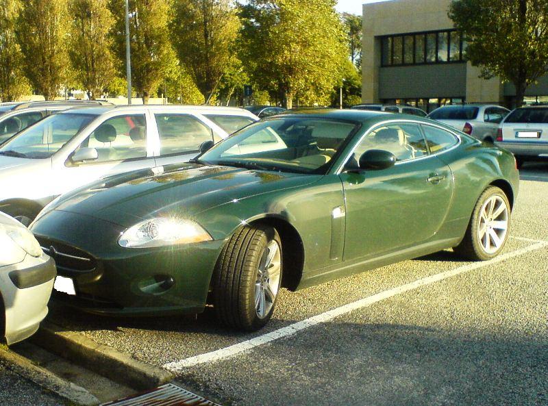 Parque de estacionamento da Exponor...