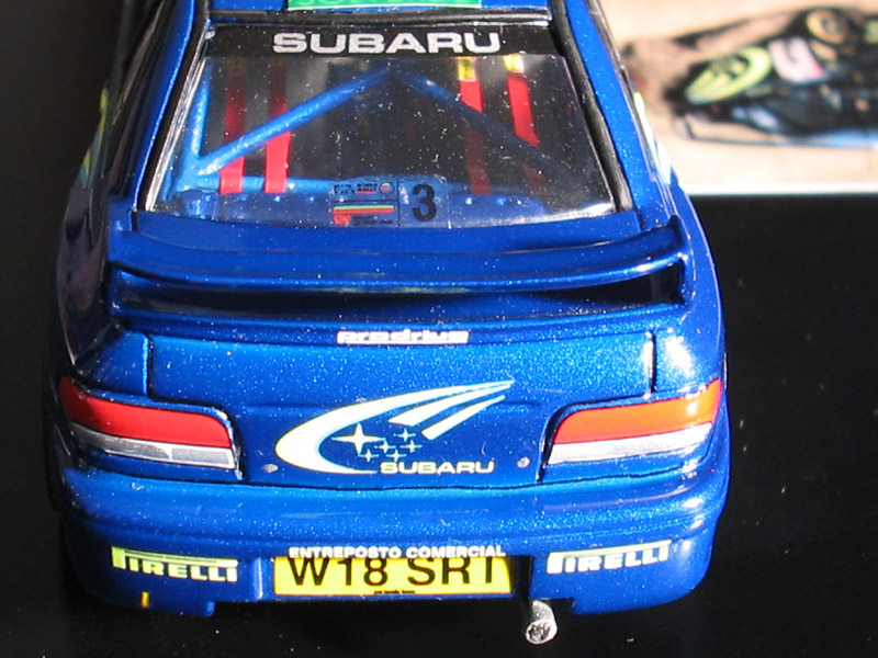 SUBARU-2000-03.jpg