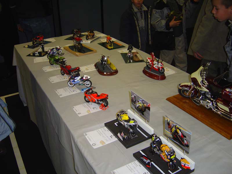 modeltroia2004_03.jpg