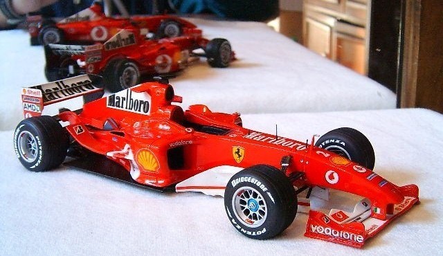 f2004.jpg