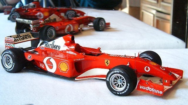 f2001b.jpg
