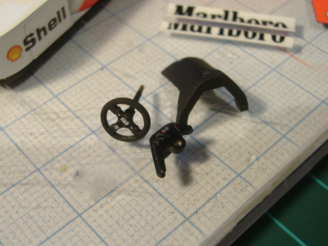 o volante está pronto para montar no cockpit,