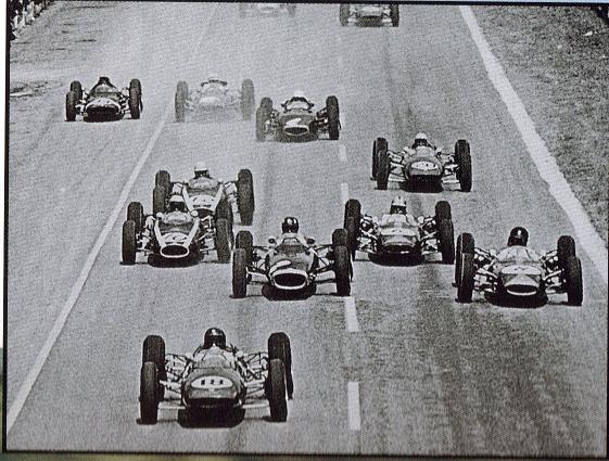 GP França 1963.O carro terminou a carrida com o motor a trabalhar em 7 cilindros,mas ganhou mesmo assim