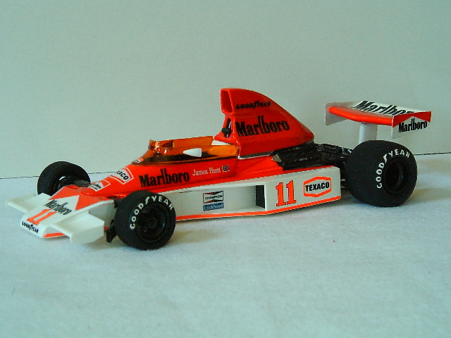 M23 do início de 1976. Kit Iritani.