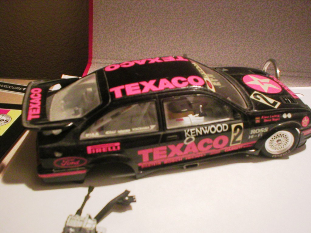 Ford Sierra Cosworth, este fui encontra-lo numa caixa.