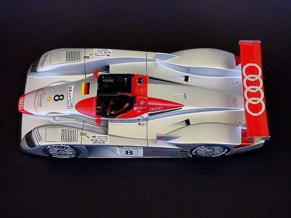r8 3.JPG
