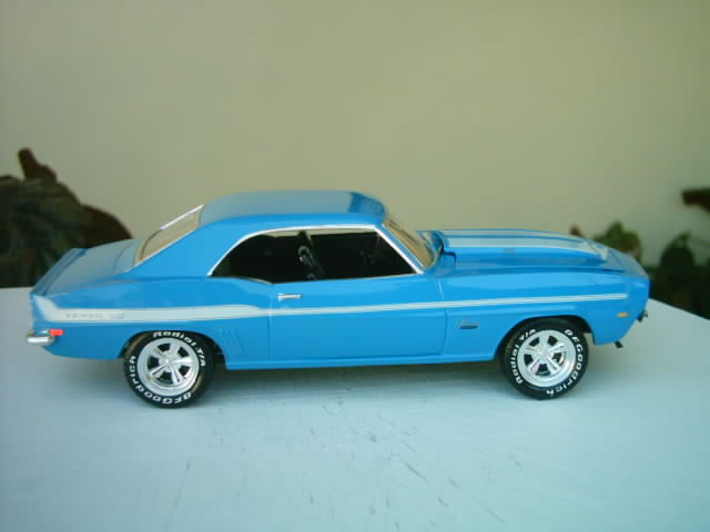 O yenko camaro azul!