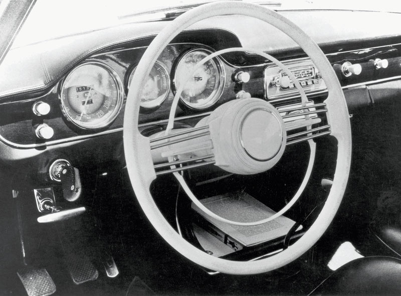 BMW-503-cockpit-lg.jpg