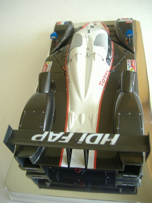 908LM07 033.jpg