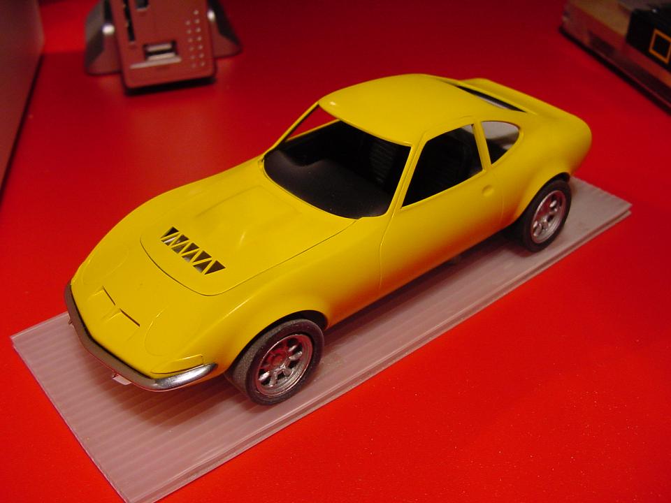 a outr opção foi o X8, também Tamiya, embora o acabamento seja "acetinado"...
