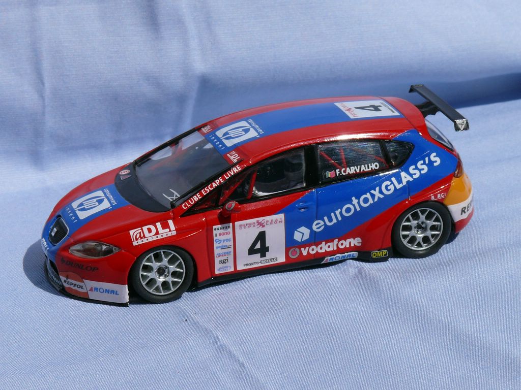Miniatura Scaletrix Seat Leon Supercopa-F Carvalho 2.JPG
