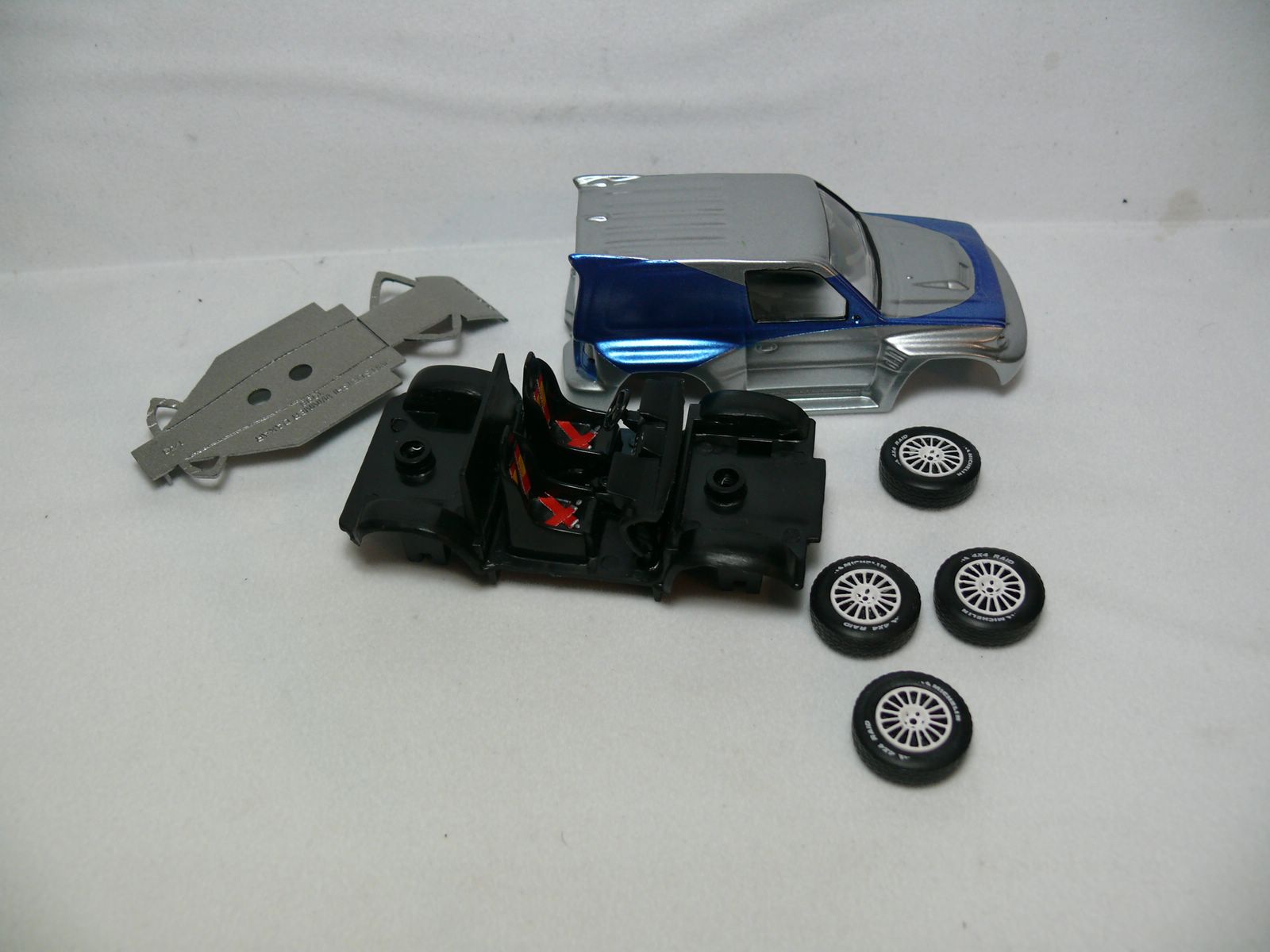 Outra versão da mesma miniatura.JPG