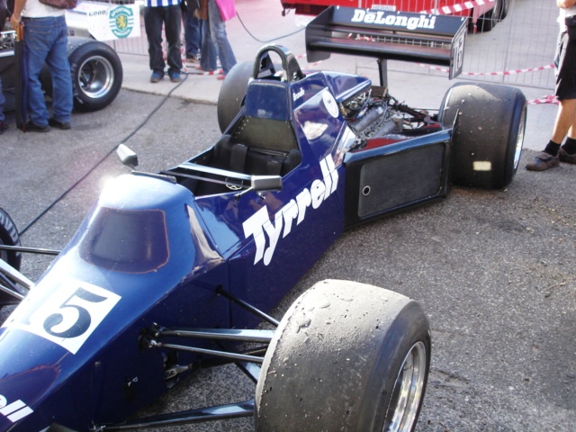 ell 008.jpg