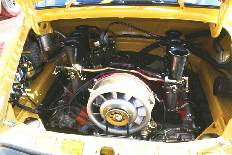 Porsche 911 6.JPG