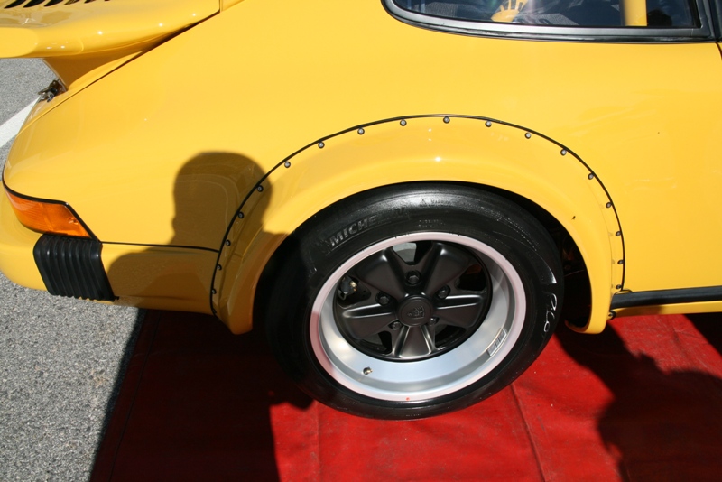 Porsche 911 8.JPG