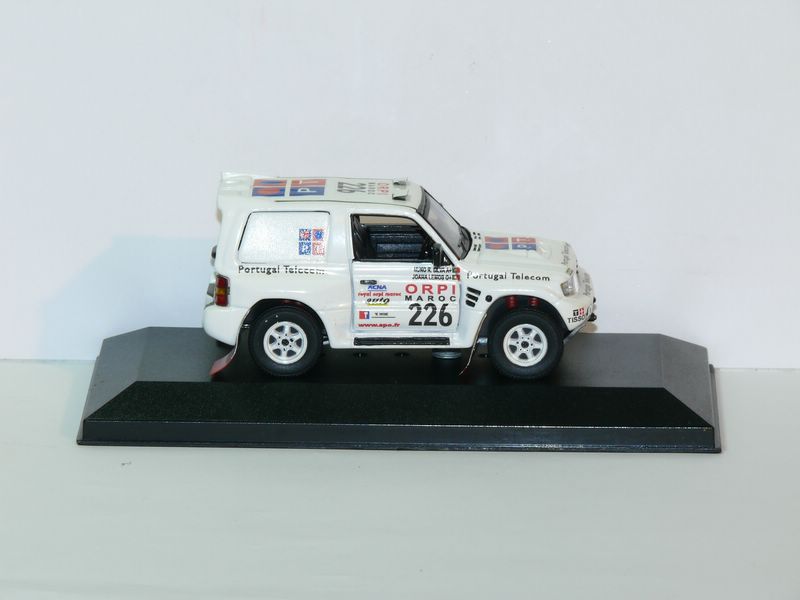 Pajero Joana Lemos Rali de Marrocos (2).JPG