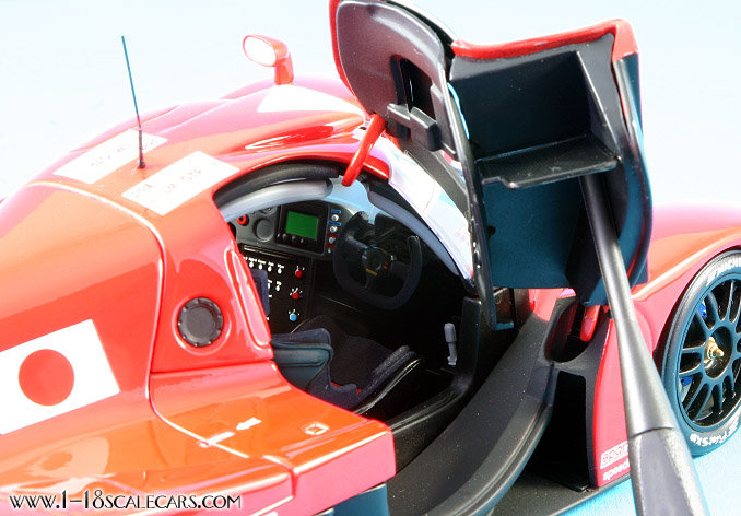 Toyota_GT1_LeMans_1999_interior.jpg