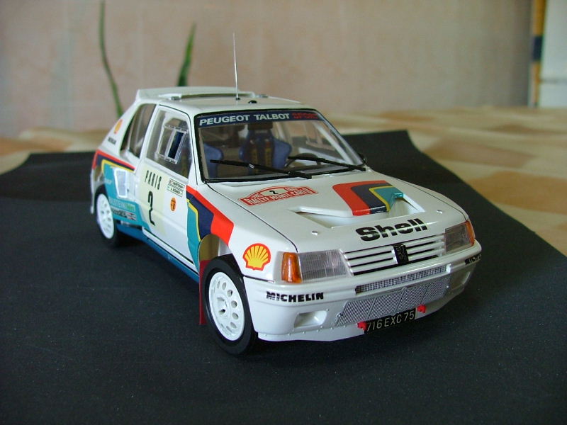 Peugeot 205 T16 5.JPG