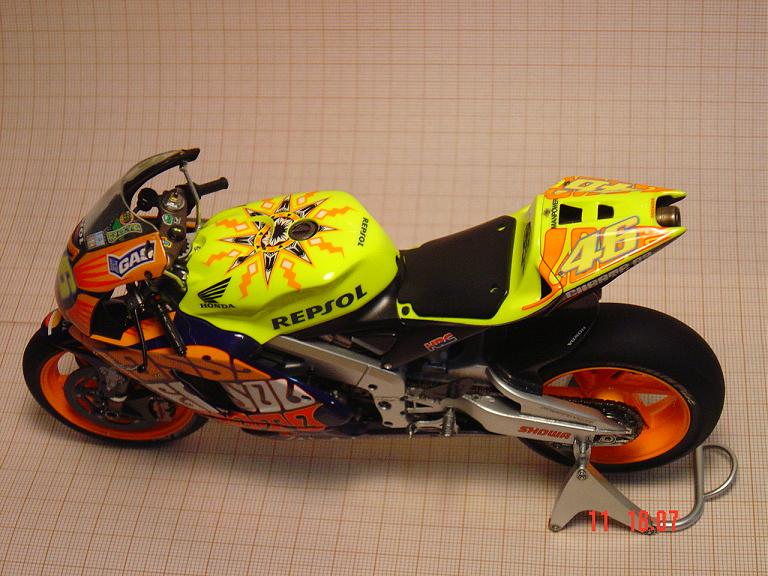 RCV 211 049L.jpg