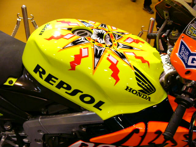 211va00004.jpg