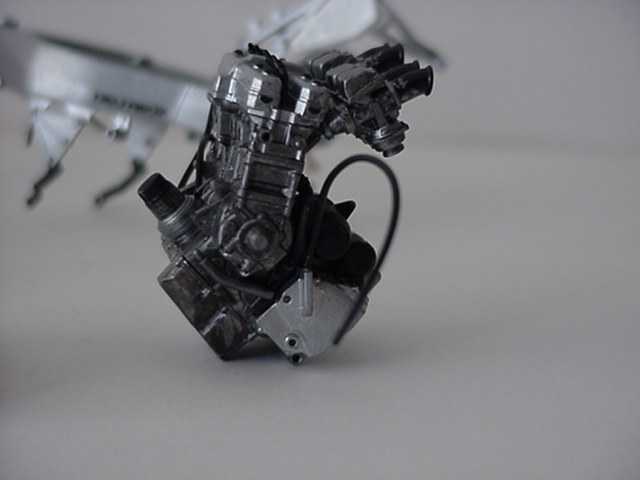 Yamaha FZR 7.JPG