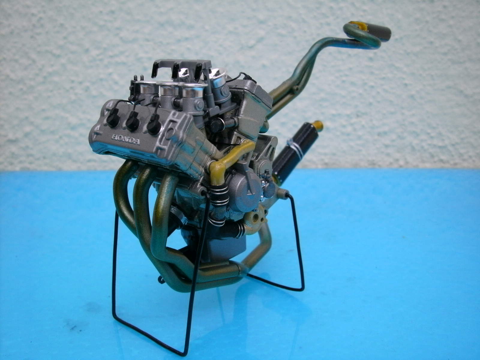 O motor merece uma foto já que não vai aparecer mais
