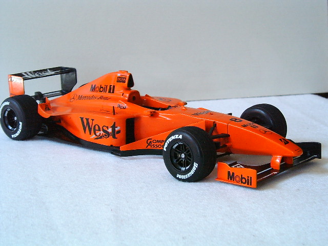 McLaren MP 4.13 teste.jpg