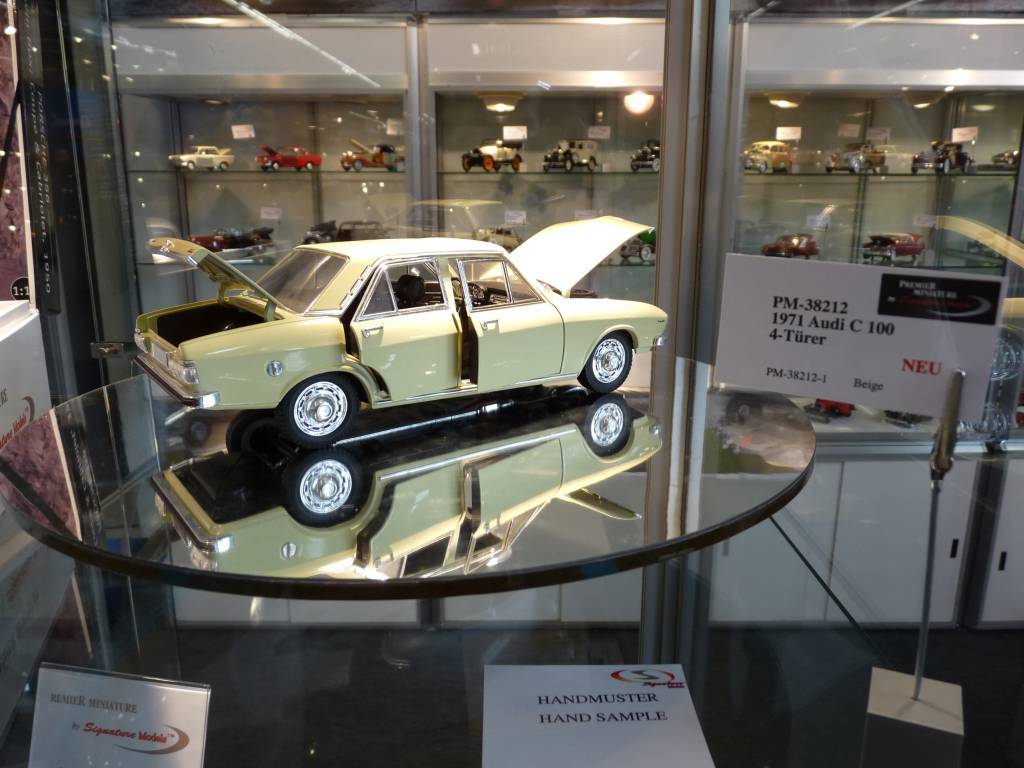 signature audi.100c.jpg