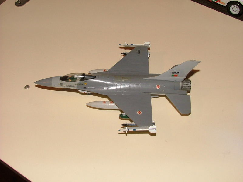 F-16