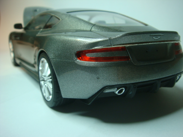ASTON MARTIN 019.jpg