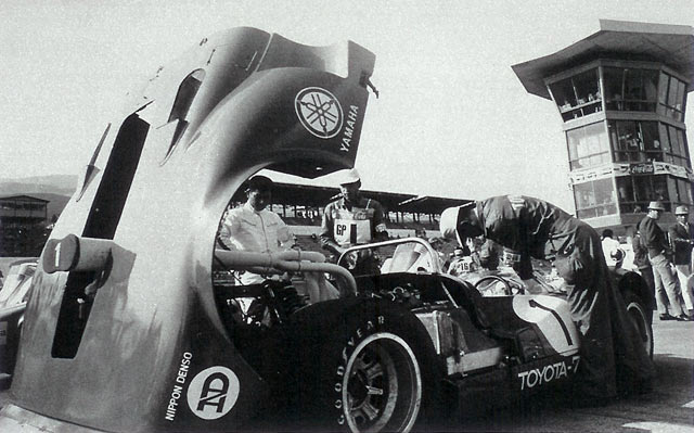 Z2-Toyota7_33.jpg