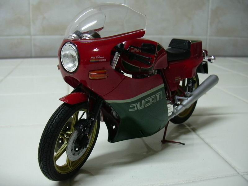 Ducati 900_03.jpg