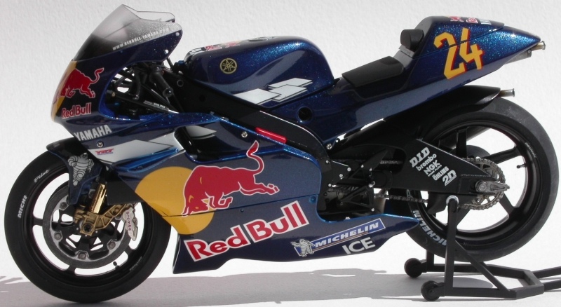 YZR500 RedBull 01.JPG