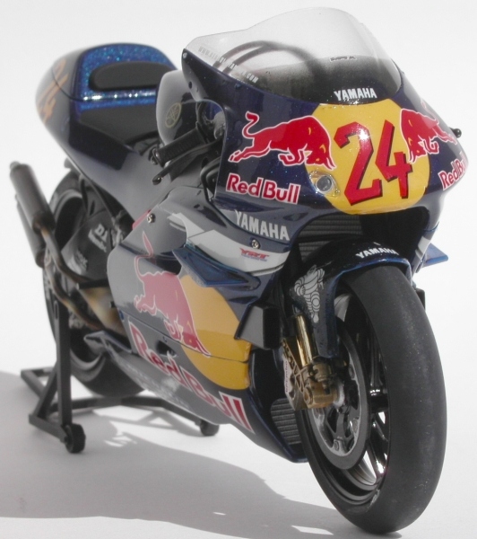 YZR500 RedBull 04.JPG