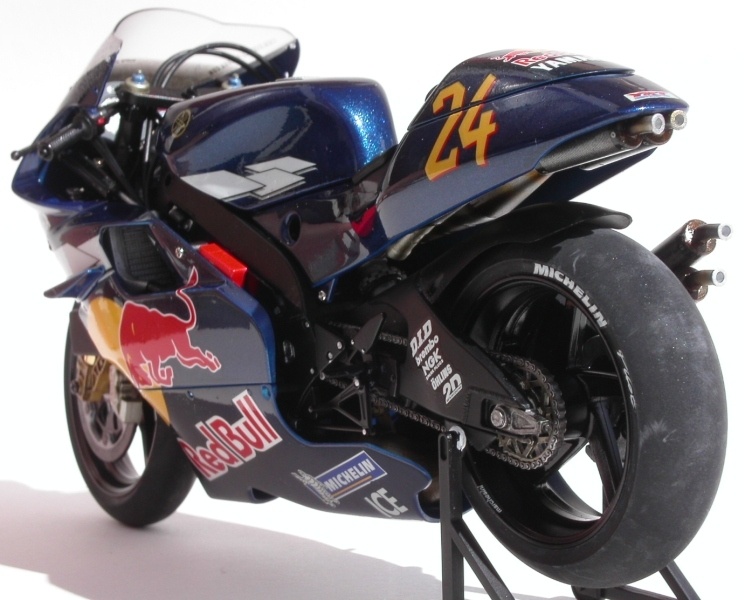YZR500 RedBull 06.JPG
