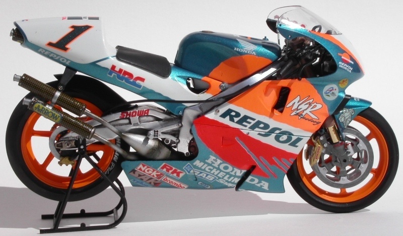 NSR500 Repsol 02.jpg