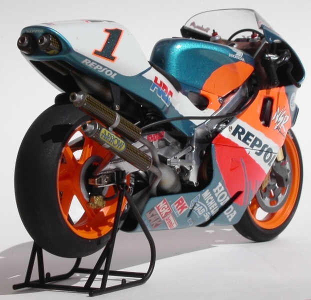 NSR500 Repsol 05.jpg