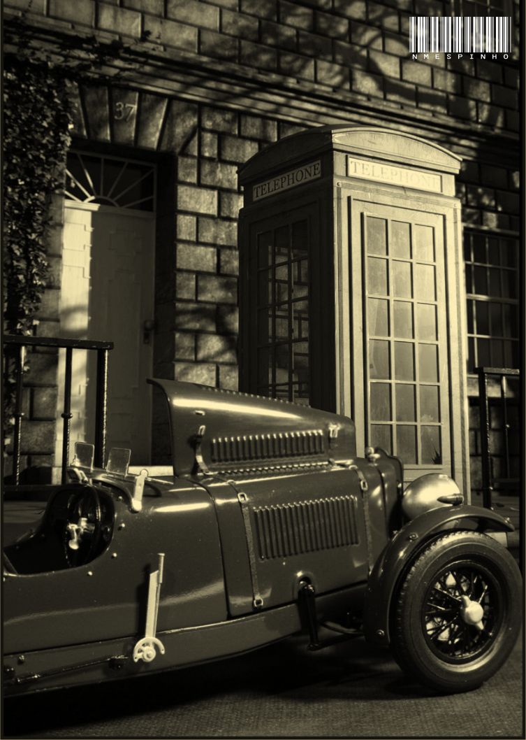 Aston Martin 22.jpg