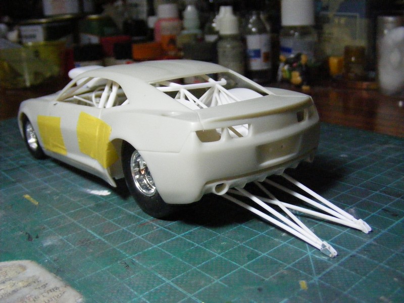As rodas atrás ficam muito metidas para dentro, é normal nos drags, mas não gosto de ver, provavelmente irei encostá-las mais à carroçaria...