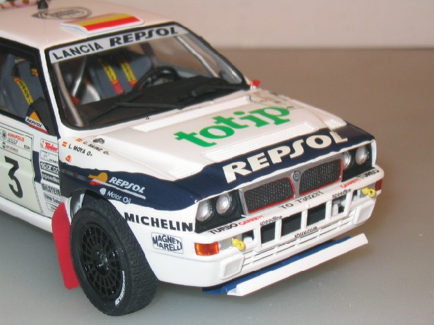 Lancia Repsol 006.jpg