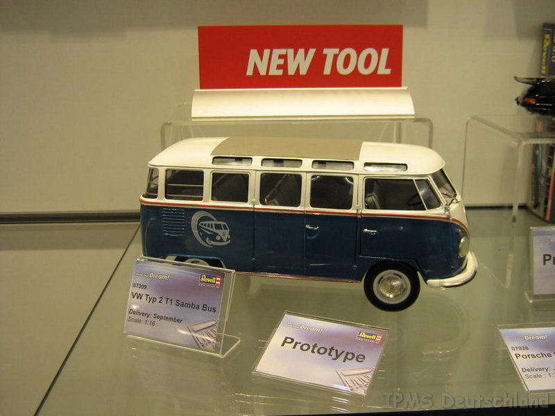 Revell_31 1_16.jpg