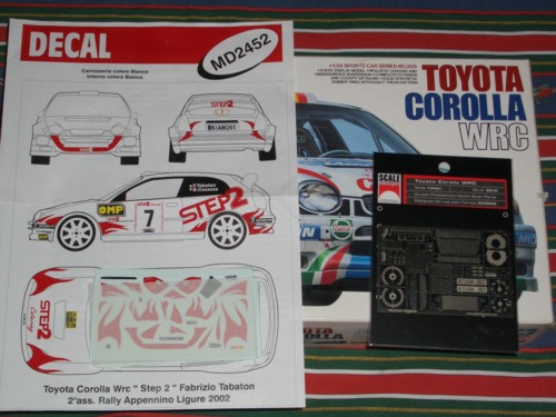 decals + scatola.jpg