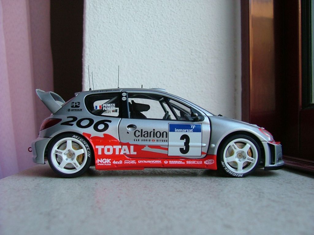 Gilles Panizzi - Rali Corsega 2002 1.jpg